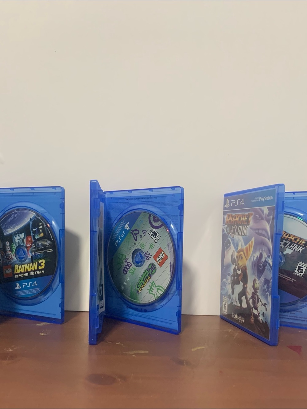 PS4 Videogames Lot of 3 - Picture 2 of 5